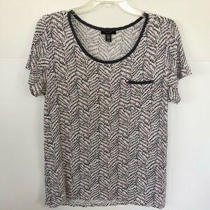Midnight White w/Black & Pink print Crewneck Shirt M